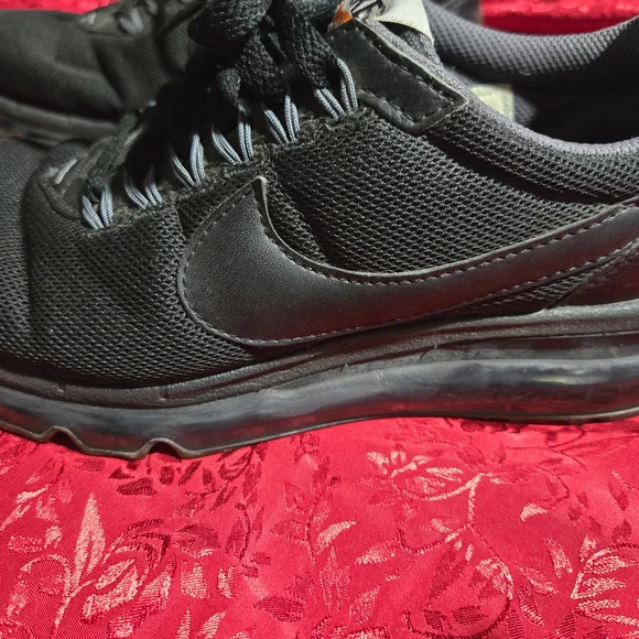 Nike Black Athletic Shoes with Air Max Cushioning - Picture 2 of 5